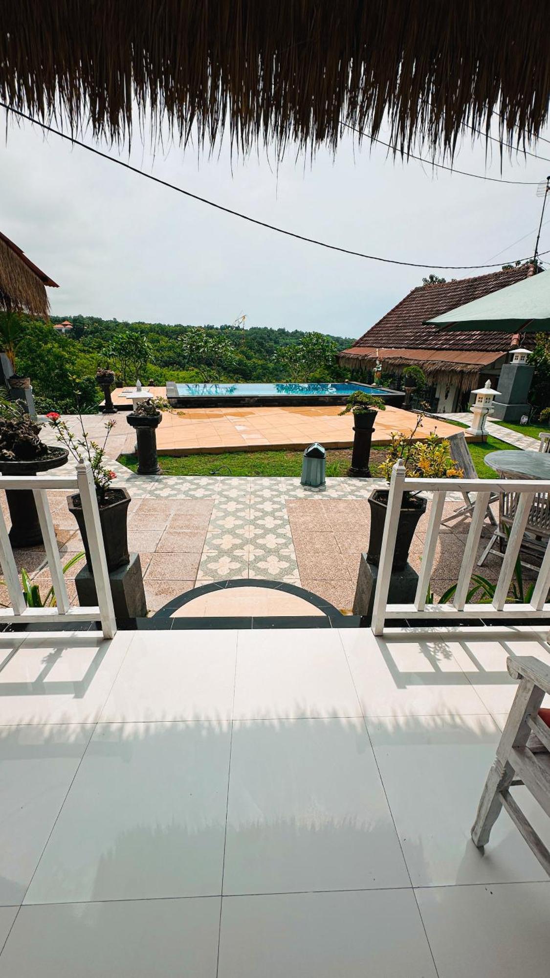 Penida Hills Hotel Batununggul Luaran gambar