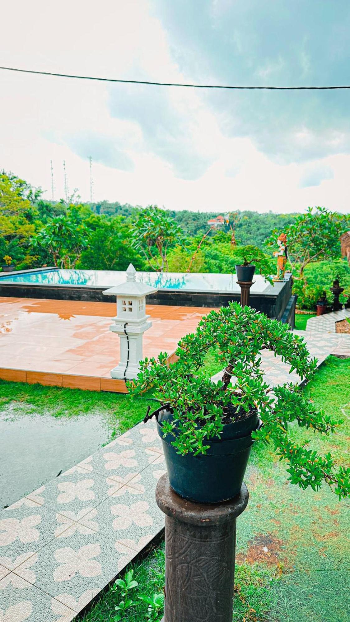 Penida Hills Hotel Batununggul Luaran gambar