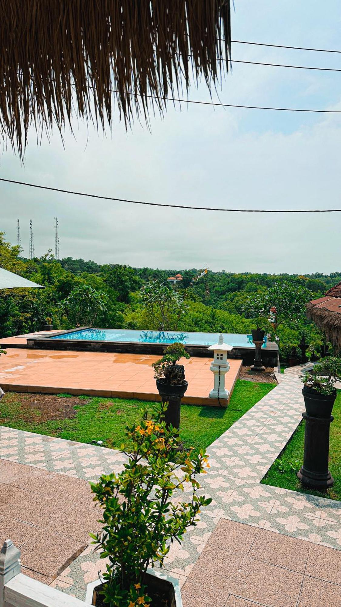 Penida Hills Hotel Batununggul Luaran gambar